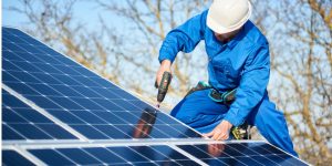 Installation Maintenance Panneaux Solaires Photovoltaïques à Moustiers-Sainte-Marie